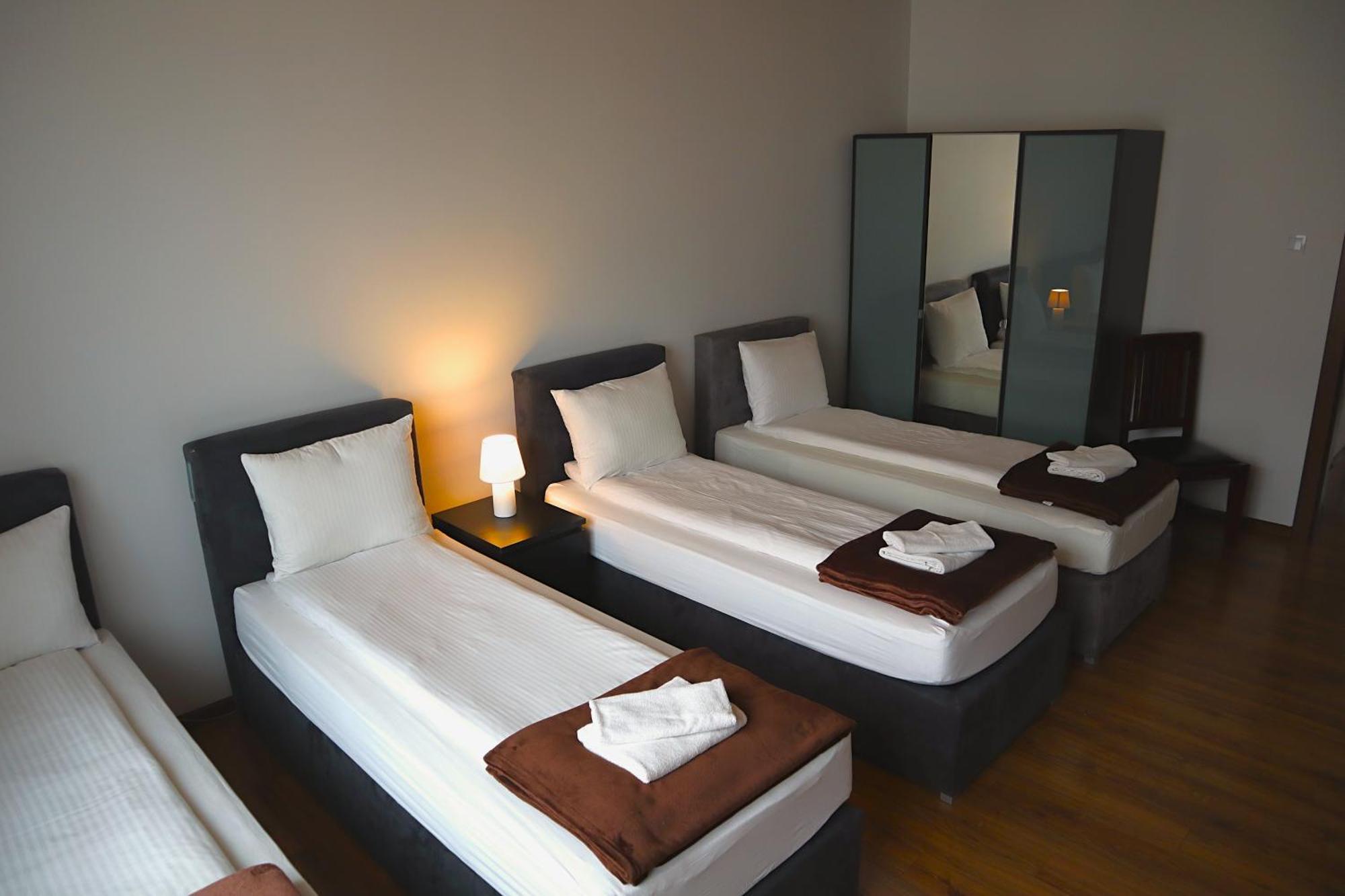 Fogra Travel Apartment Krakau Buitenkant foto